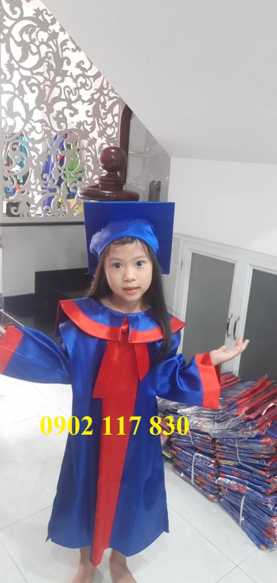 Áo cử nhân mầm non Bến Tre